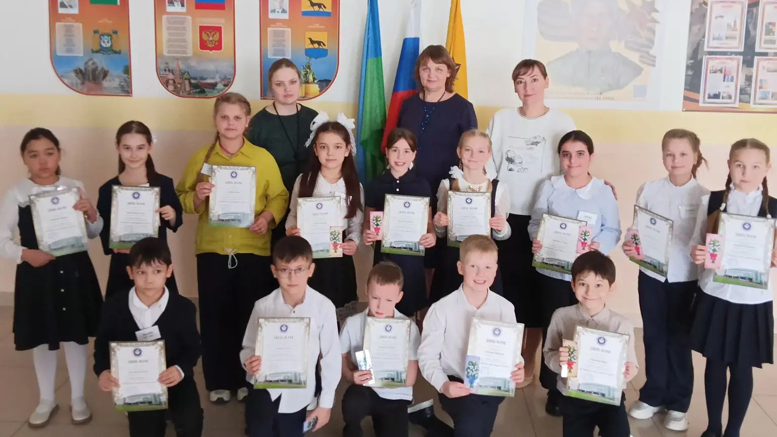 Конкурс чтецов «В марте есть такой денек!»